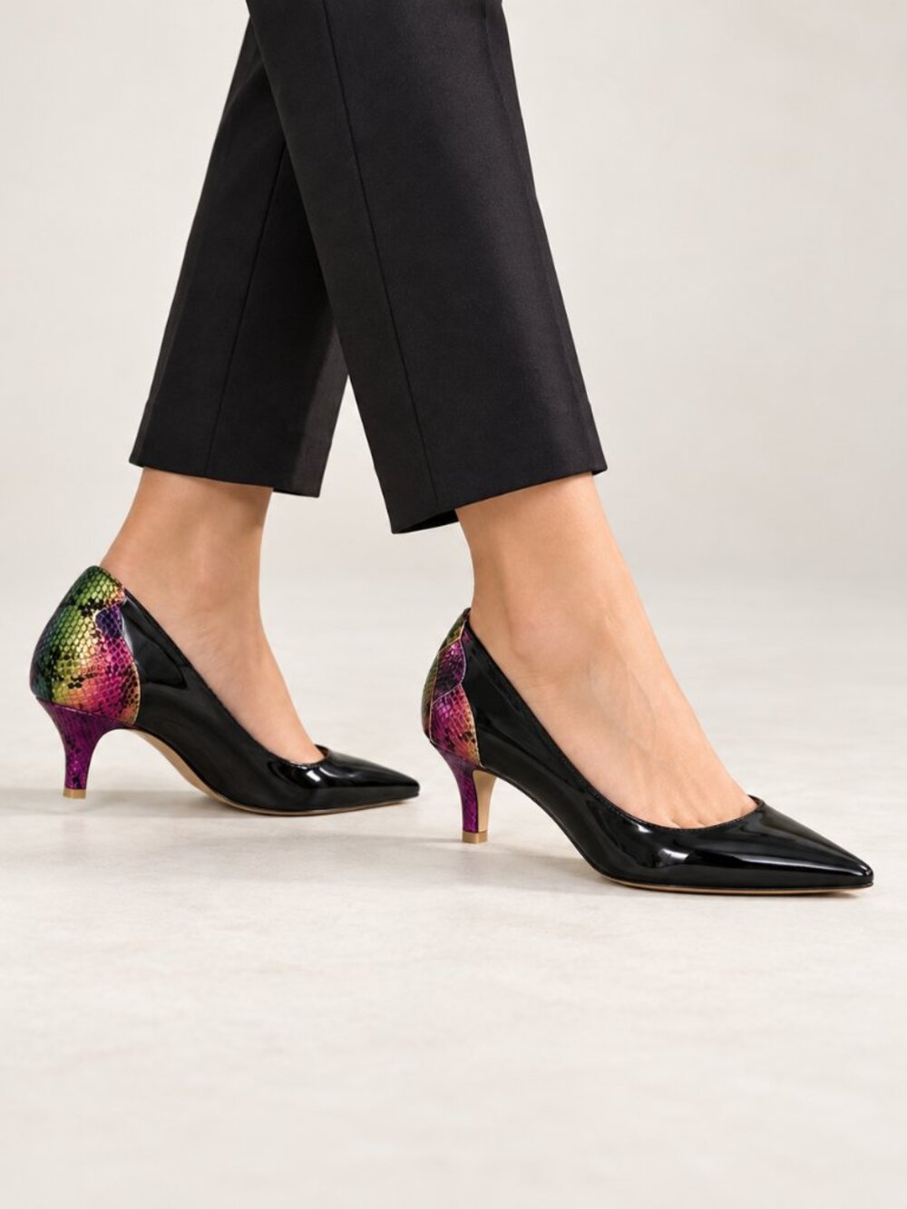 New Black Patent Pointed Toe Pumps Colorful Heels EU 39- size 8- 8.5